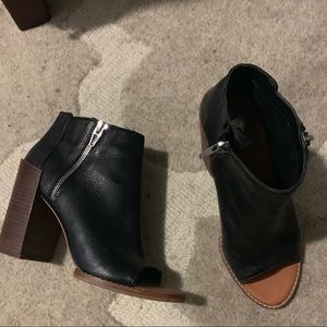 Dolce vita open toe bootie